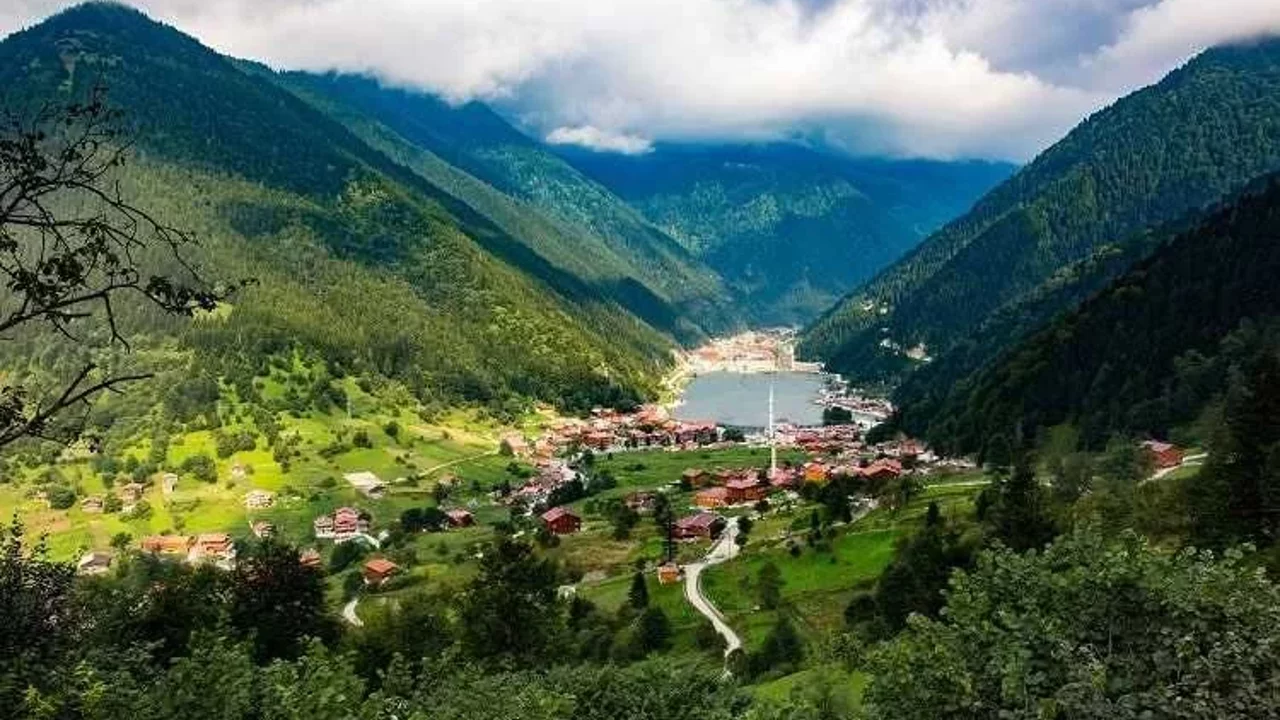 karadeniz-turu-doganin-kucaginda-essiz-bir-seyahat-deneyimi.webp